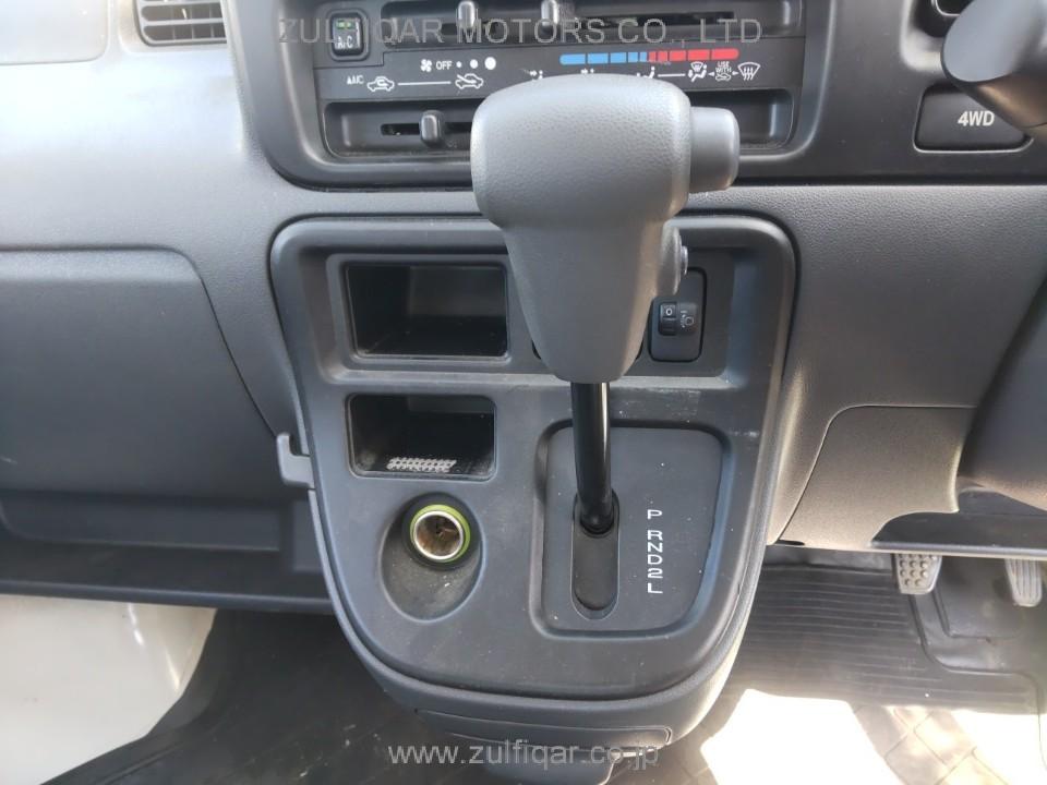 DAIHATSU HIJET CARGO 2017 Image 10