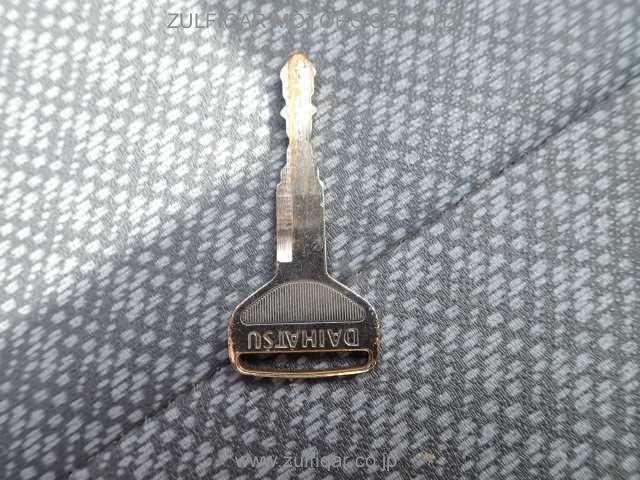 DAIHATSU HIJET CARGO 2017 Image 9