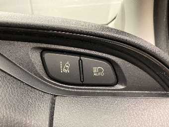 TOYOTA VITZ 2018 Image 7