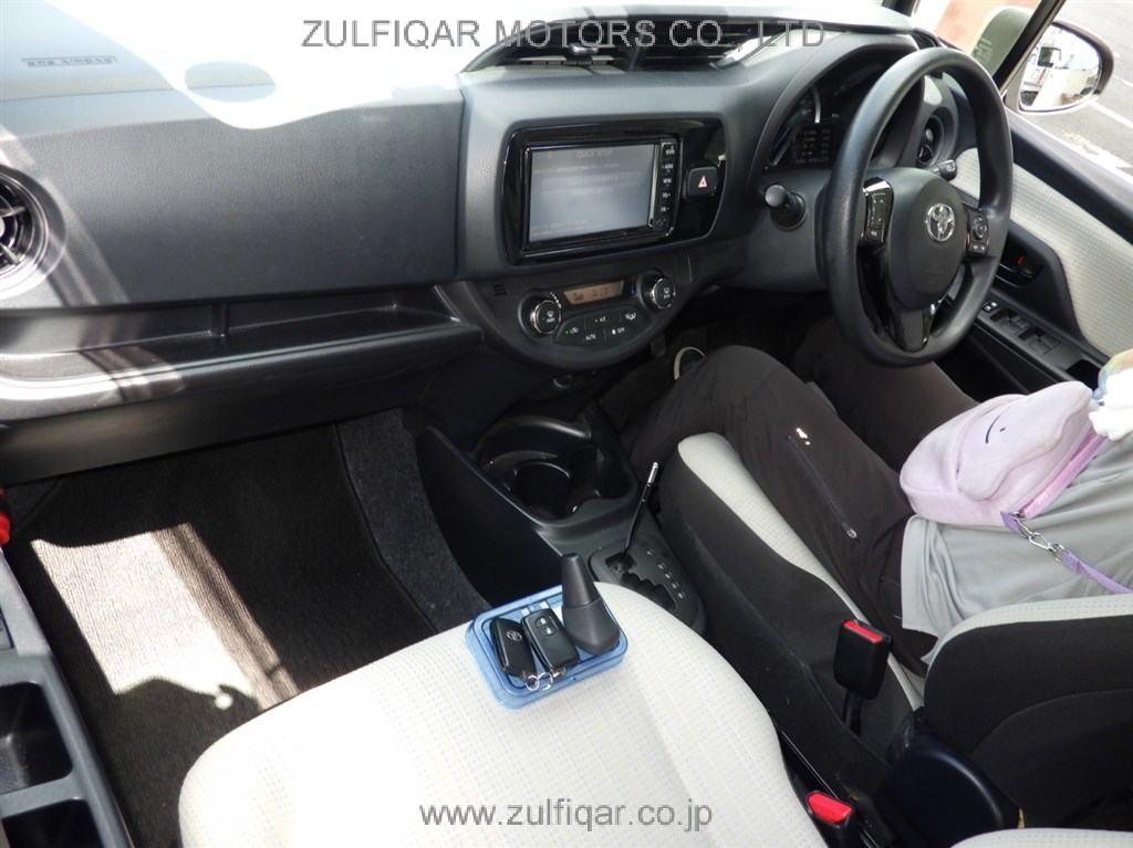 TOYOTA VITZ 2018 Image 3