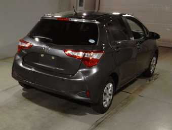 TOYOTA VITZ 2019 Image 2