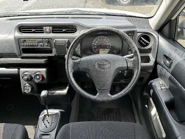 TOYOTA PROBOX 2018 Image 27