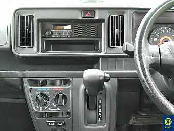 DAIHATSU HIJET CARGO 2018 Image 6