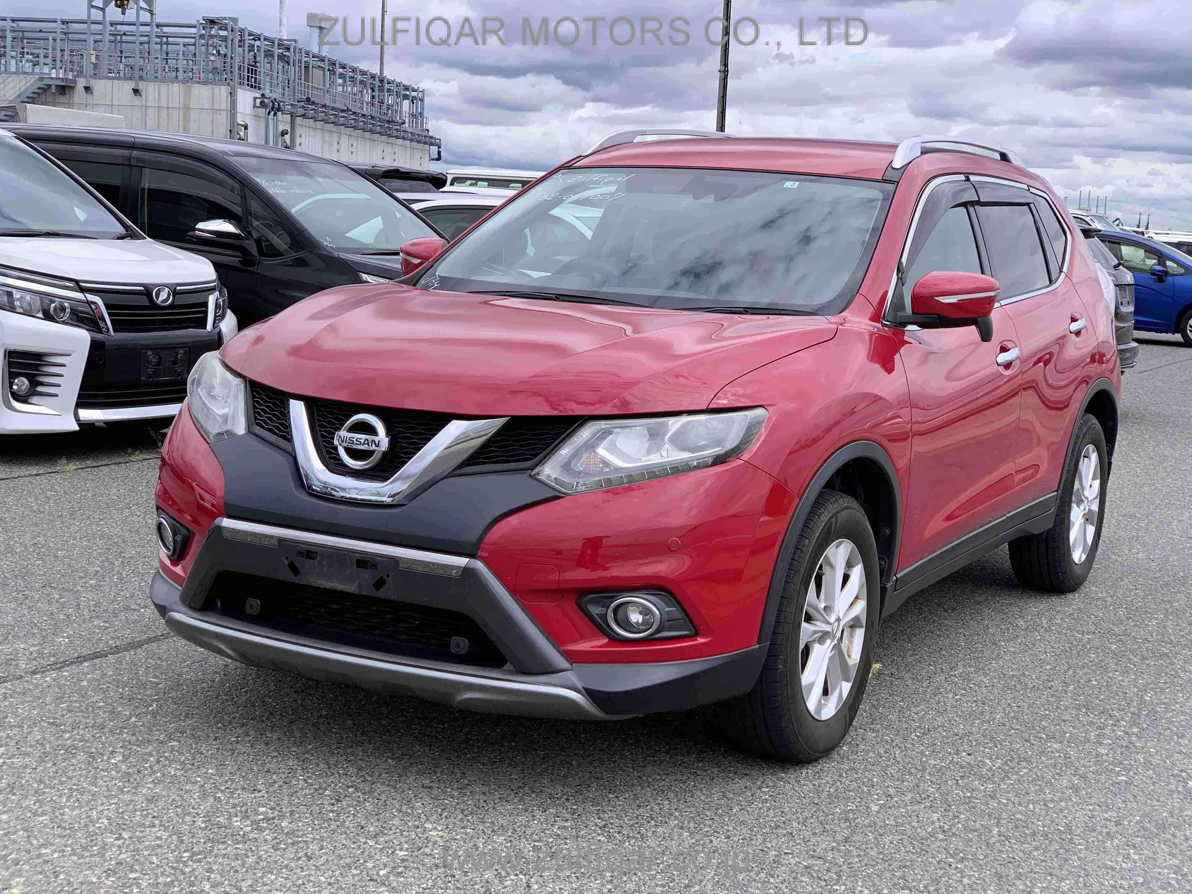 NISSAN X-TRAIL 2017 Image 8