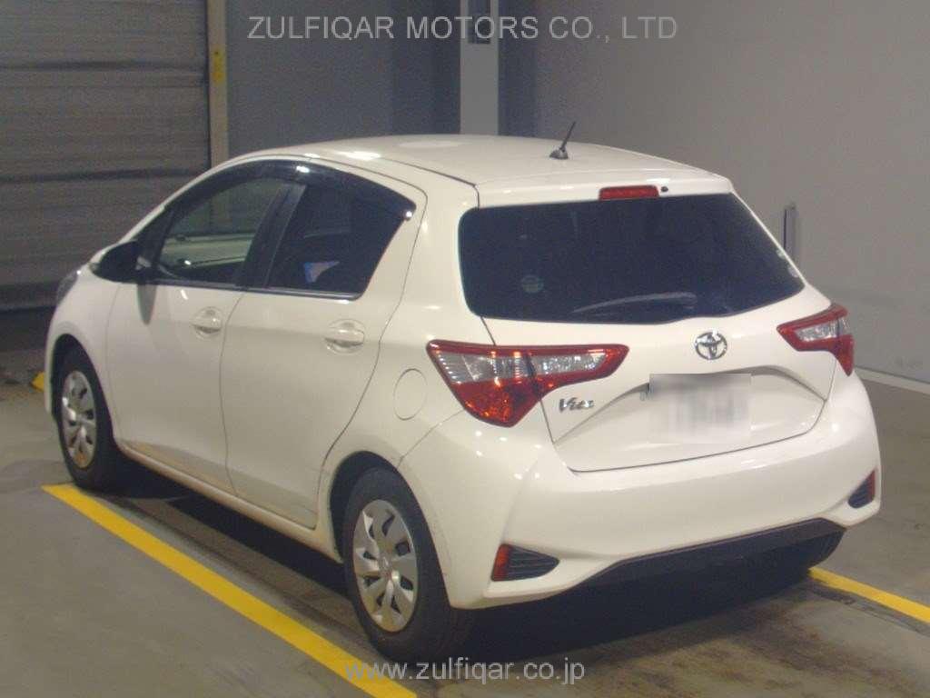 TOYOTA VITZ 2017 Image 4