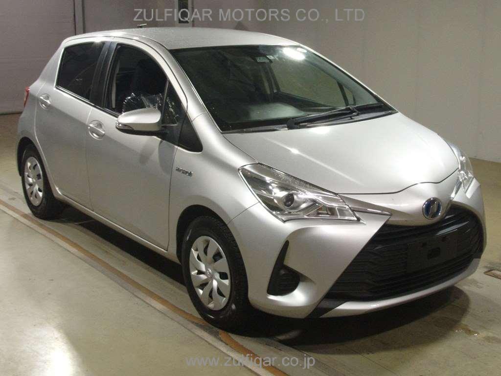 TOYOTA VITZ 2018 Image 3