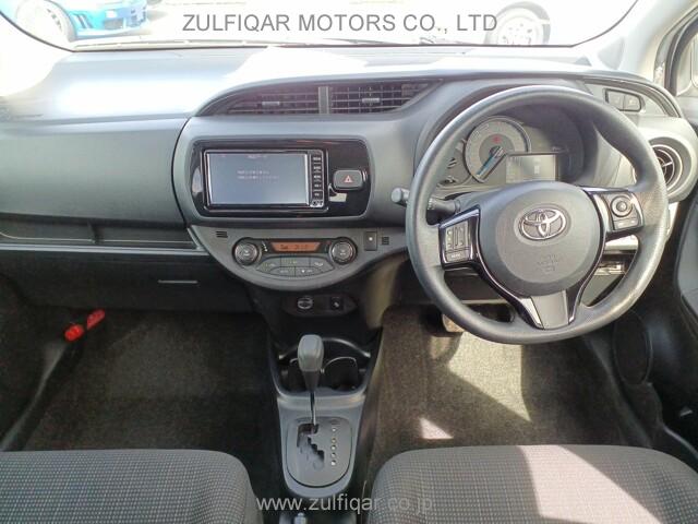 TOYOTA VITZ 2017 Image 23