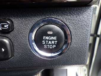 TOYOTA MARK X 2017 Image 18