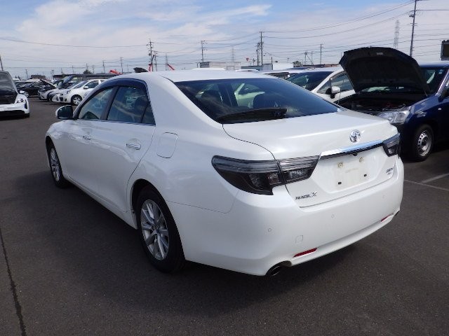 TOYOTA MARK X 2017 Image 31