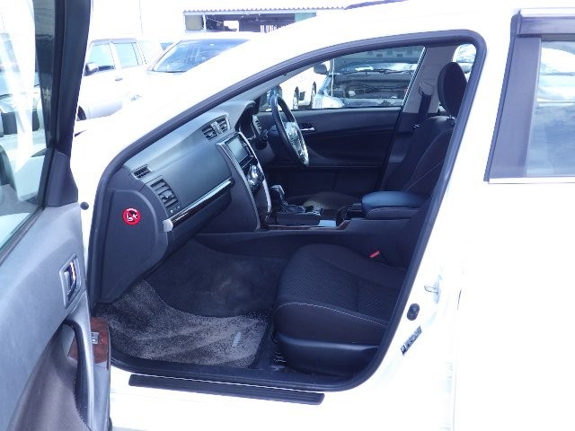 TOYOTA MARK X 2017 Image 34