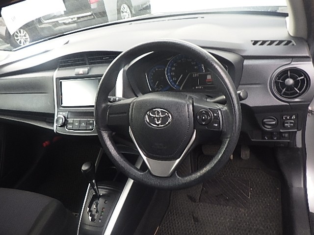 TOYOTA COROLLA FIELDER 2018 Image 24