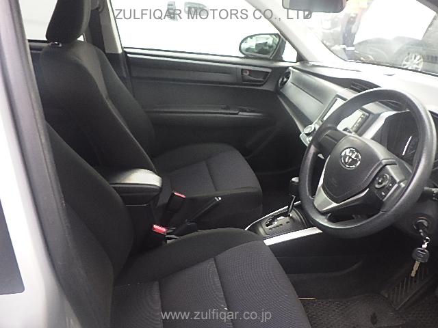 TOYOTA COROLLA FIELDER 2018 Image 25