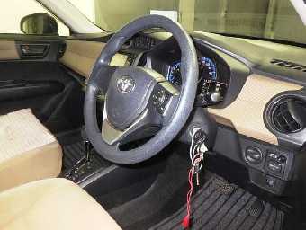 TOYOTA COROLLA AXIO 2014 Image 3