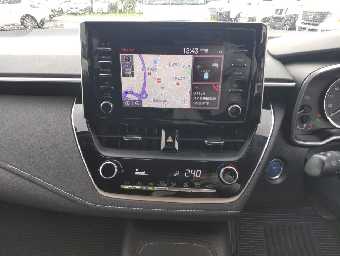 TOYOTA COROLLA TOURING 2020 Image 9