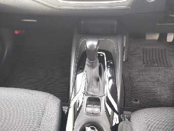 TOYOTA COROLLA TOURING 2020 Image 10