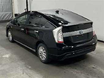 TOYOTA PRIUS PHV 2014 Image 2