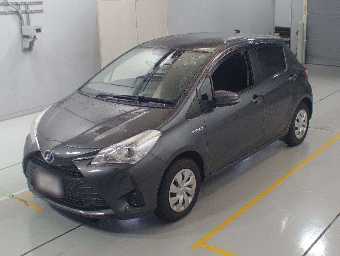 TOYOTA VITZ 2017 Image 1