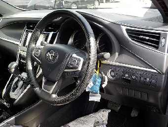 TOYOTA HARRIER 2019 Image 10