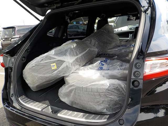 TOYOTA HARRIER 2019 Image 24