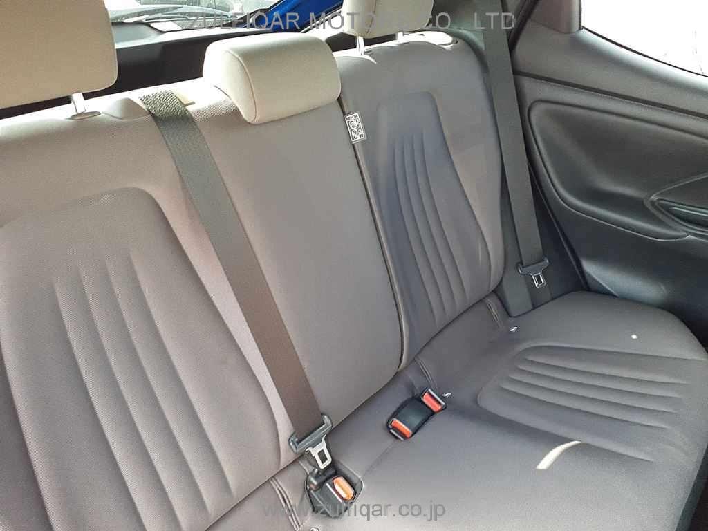 TOYOTA YARIS 2020 Image 9