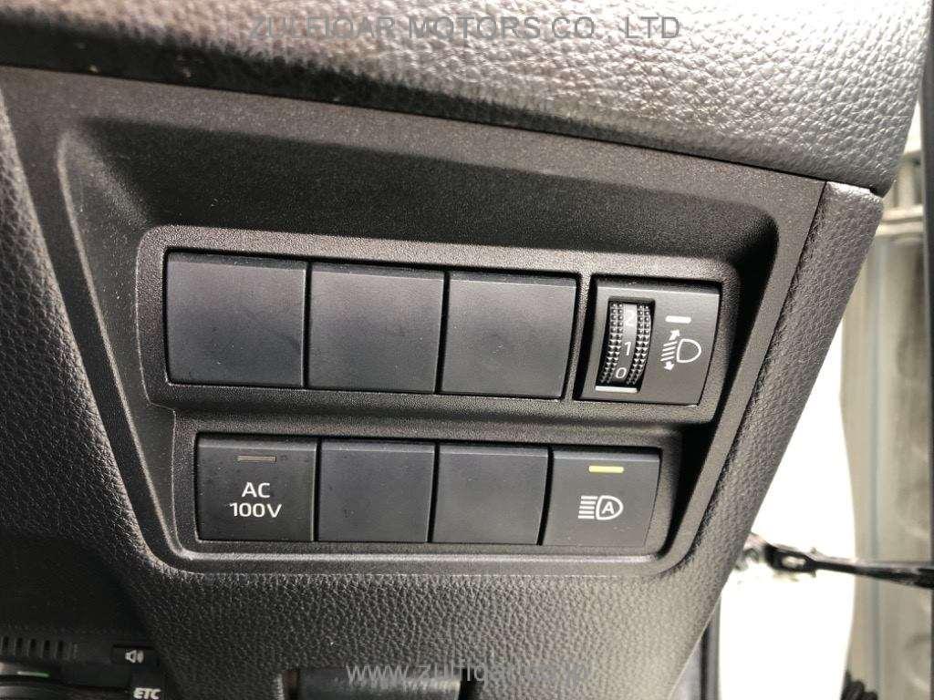 TOYOTA YARIS 2020 Image 7