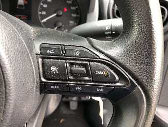 TOYOTA YARIS 2020 Image 8