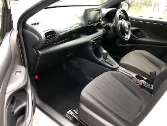 TOYOTA YARIS 2020 Image 9