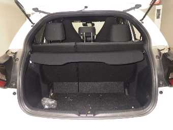 TOYOTA YARIS 2020 Image 8