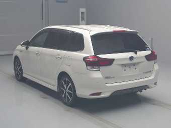 TOYOTA COROLLA FIELDER 2018 Image 4