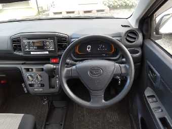 DAIHATSU MIRA E:S 2018 Image 8