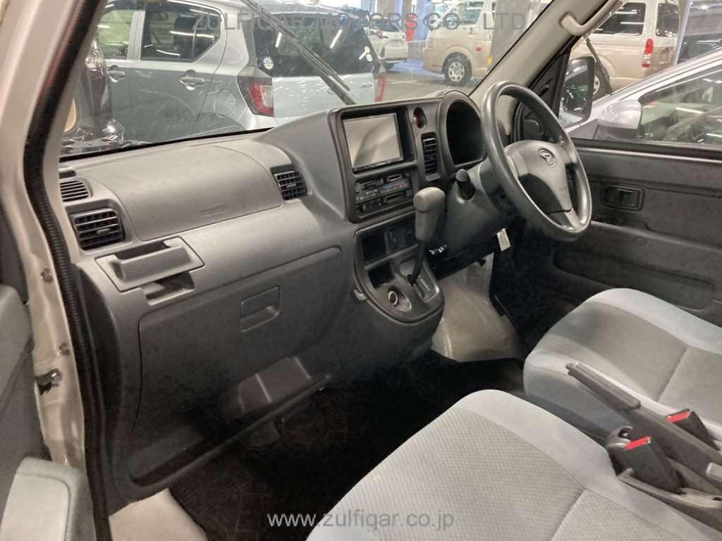 DAIHATSU HIJET CARGO 2017 Image 7