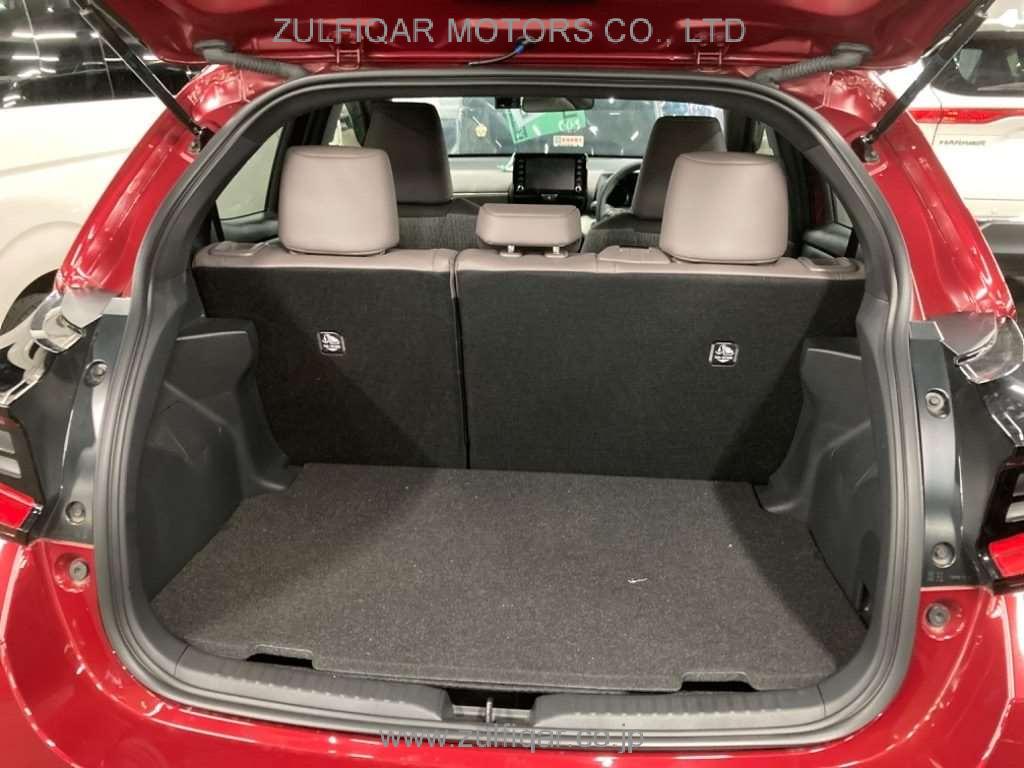 TOYOTA YARIS 2020 Image 9