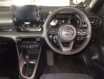 TOYOTA YARIS 2023 Image 6