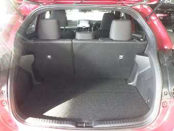 TOYOTA YARIS 2023 Image 8