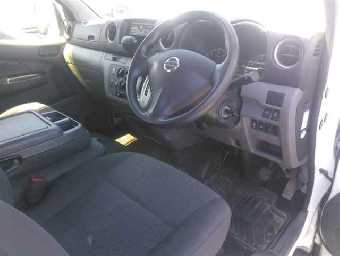 NISSAN NV350 CARAVAN 2017 Image 3