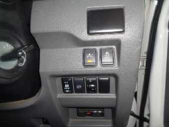 NISSAN NV350 CARAVAN 2018 Image 6