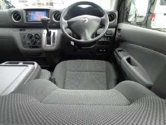 NISSAN NV350 CARAVAN 2018 Image 4