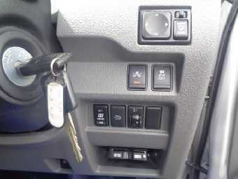 NISSAN NV350 CARAVAN 2018 Image 6