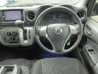 NISSAN NV350 CARAVAN 2018 Image 4