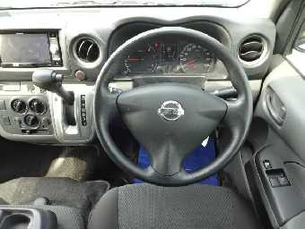 NISSAN NV350 CARAVAN 2018 Image 4