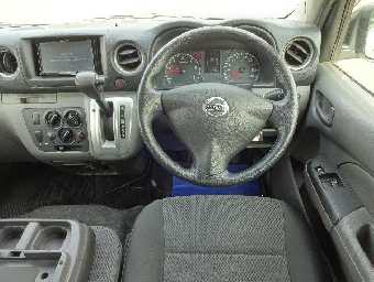 NISSAN NV350 CARAVAN 2018 Image 4