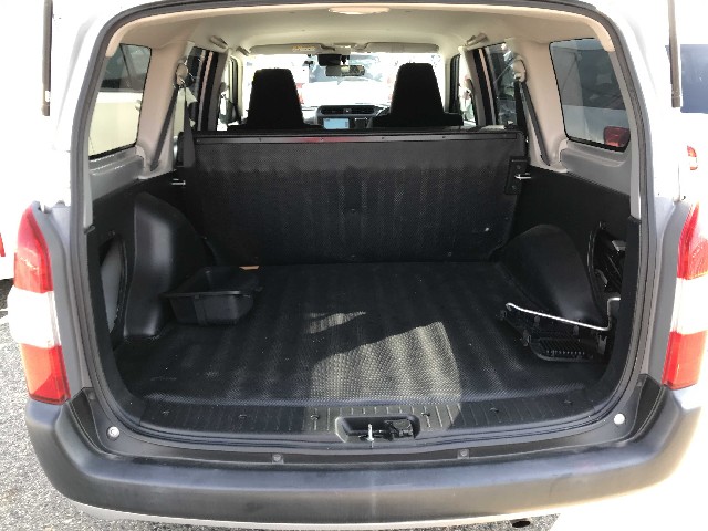 TOYOTA SUCCEED 2018 Image 20