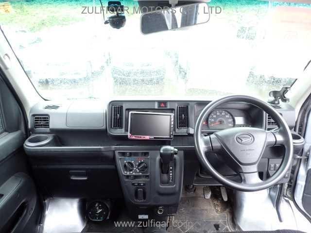 DAIHATSU HIJET CARGO 2019 Image 6