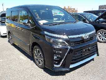 TOYOTA VOXY 2019 Image 18