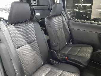 TOYOTA VOXY 2019 Image 9