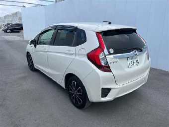 HONDA FIT HYBRID 2017 Image 2