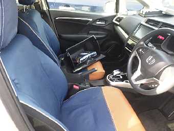 HONDA FIT HYBRID 2017 Image 12