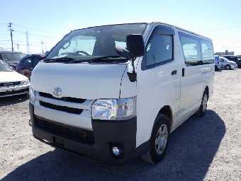 TOYOTA REGIUSACE 2017 Image 2