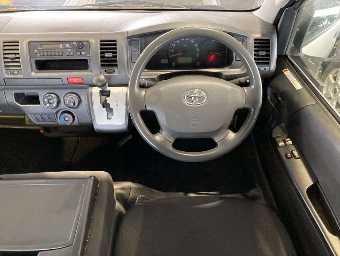 TOYOTA REGIUSACE 2017 Image 5