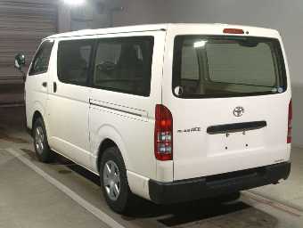 TOYOTA REGIUSACE 2017 Image 4